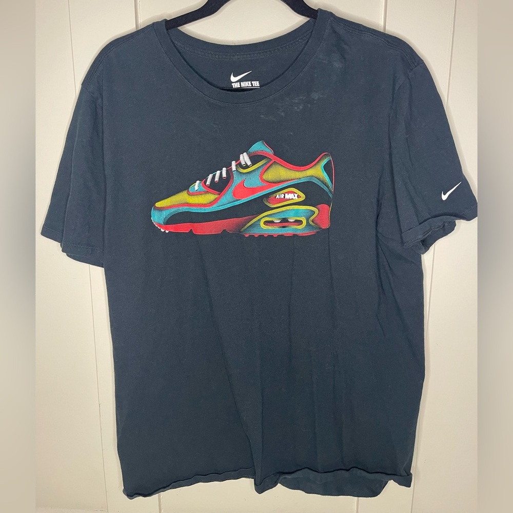 Nike Air Max 90 Black Graphic Tee Size Men’s Large Preloved